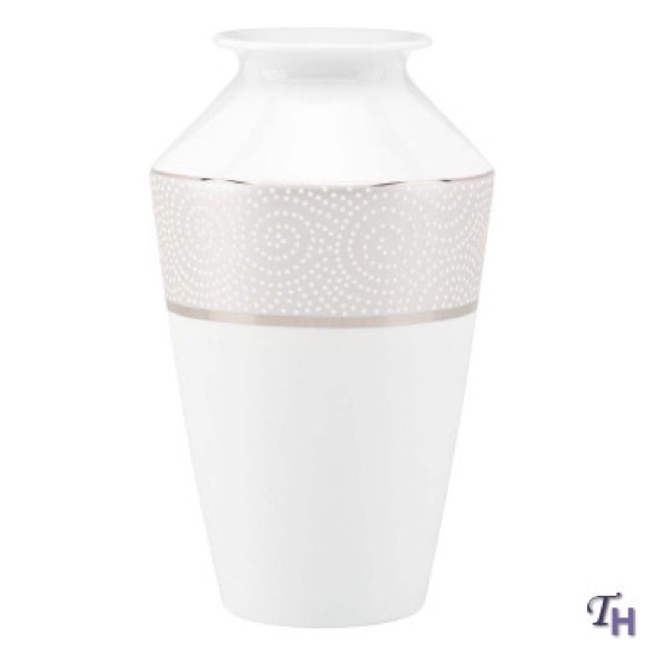 Lenox Fine Bone China Platinum Porcelain Vase - Picture 5 of 9